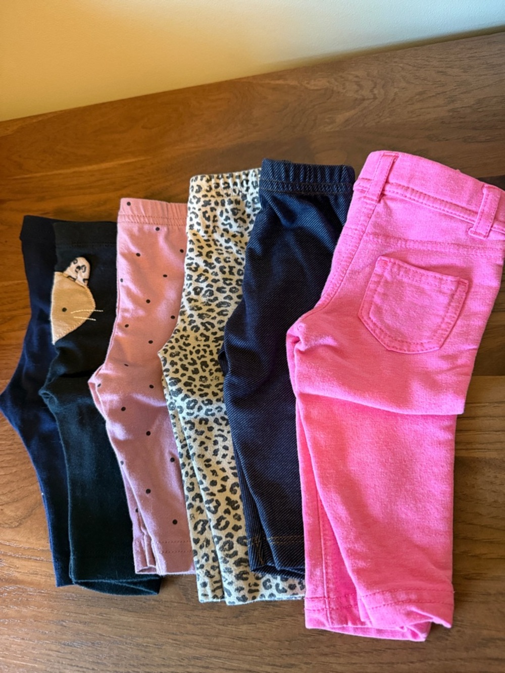 6 Pairs baby girls pants - 3 months